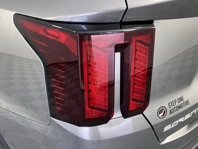 new 2025 Kia Sorento Hybrid car, priced at $41,780