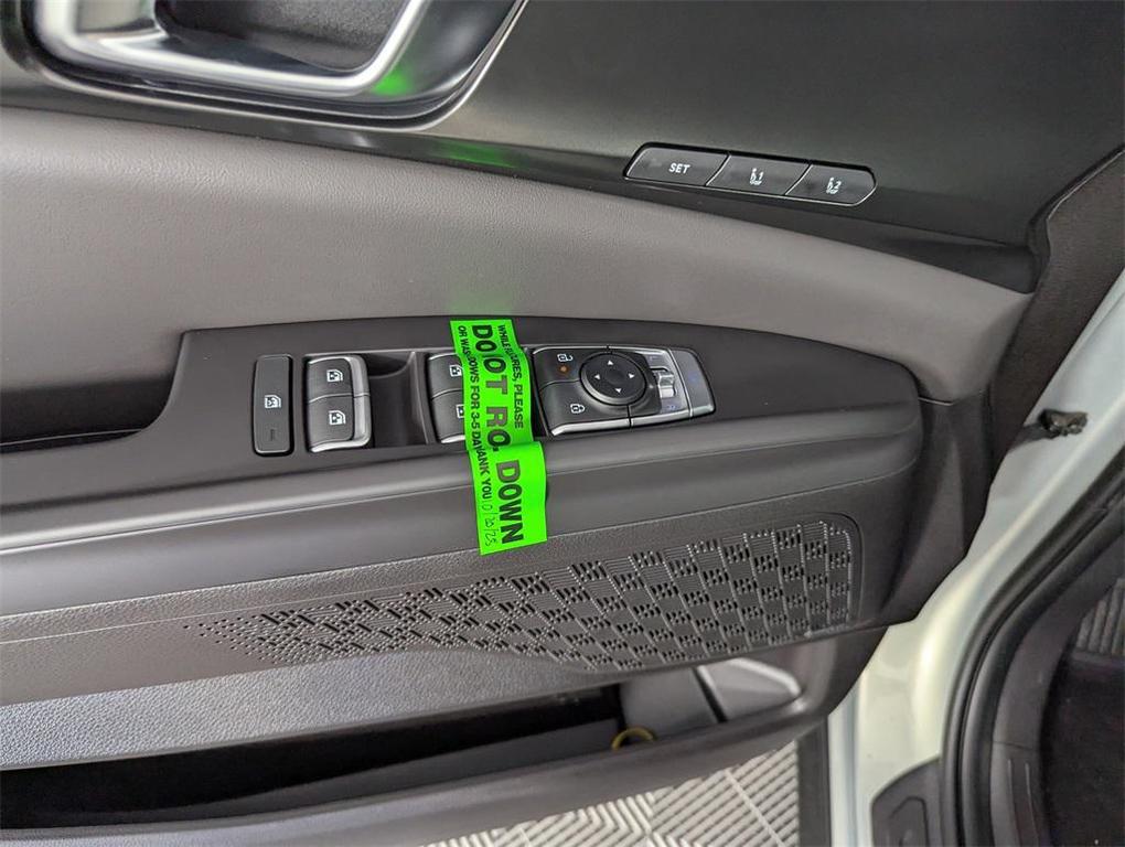 new 2026 Kia Carnival Hybrid car, priced at $53,785