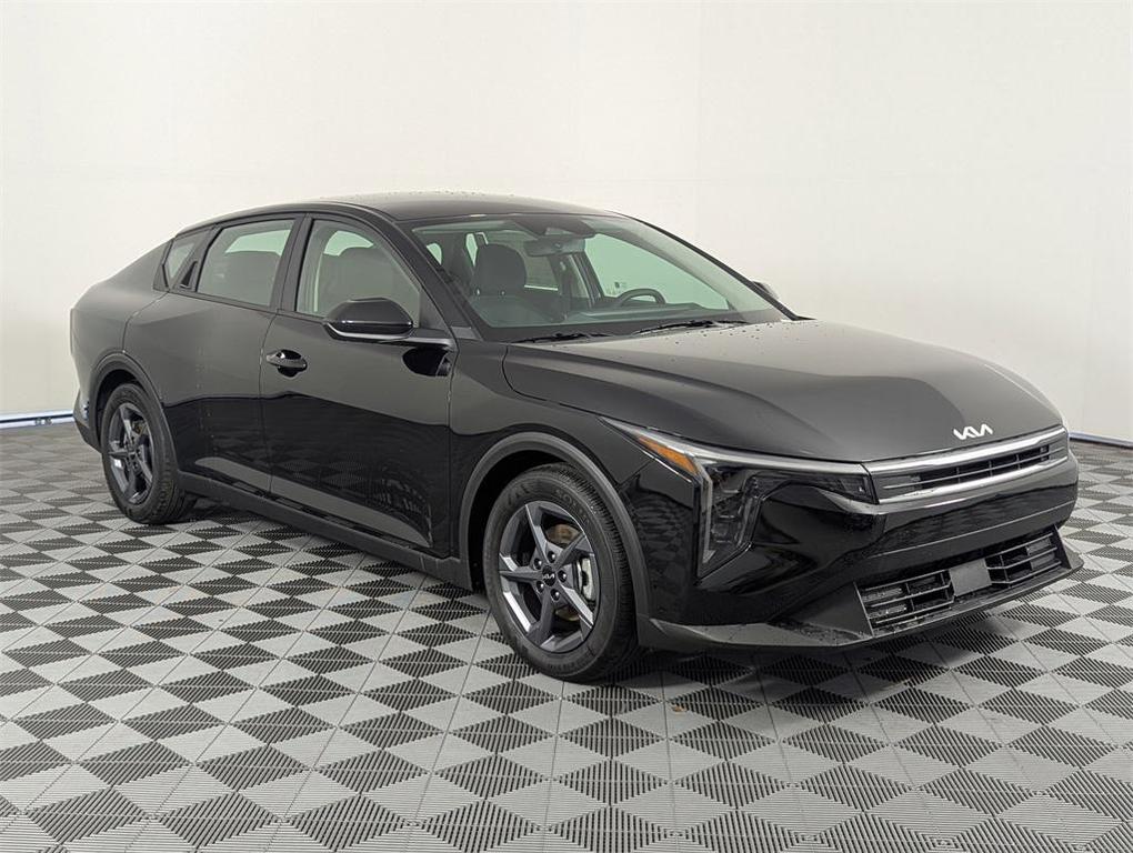 new 2025 Kia K4 car, priced at $23,853