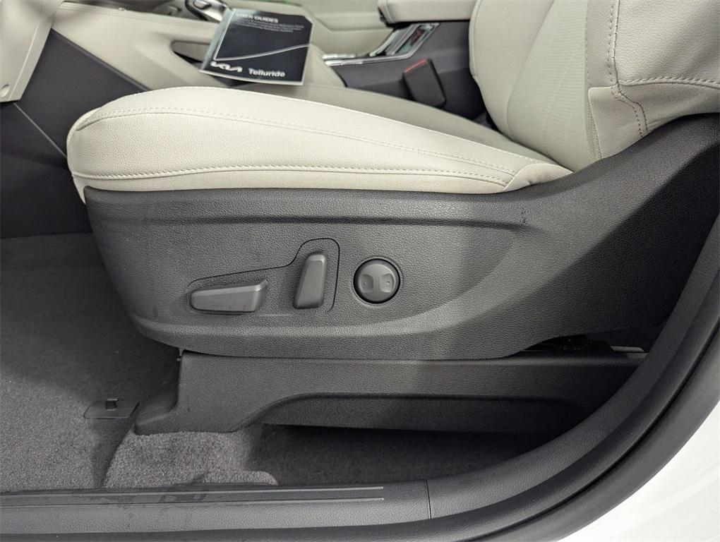 new 2025 Kia Telluride car, priced at $41,585