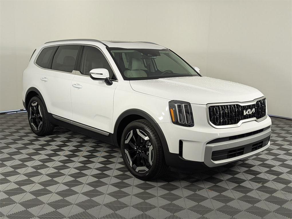 new 2025 Kia Telluride car, priced at $41,585