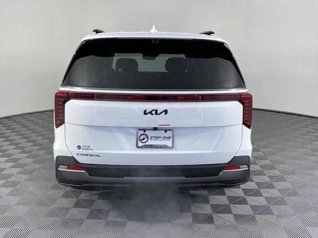 new 2025 Kia Carnival car, priced at $53,015