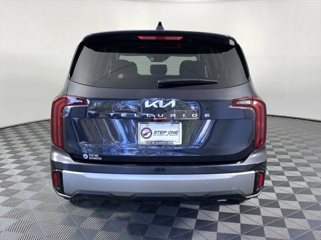 new 2025 Kia Telluride car, priced at $38,235