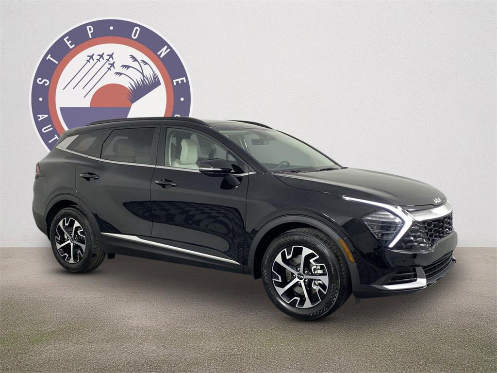 new 2025 Kia Sportage car, priced at $27,914