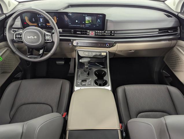 new 2025 Kia Carnival car, priced at $40,375
