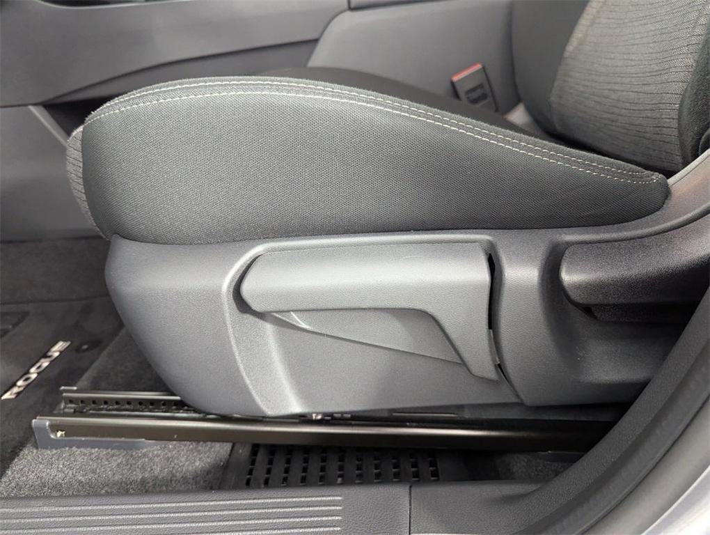 used 2022 Nissan Rogue car, priced at $21,900