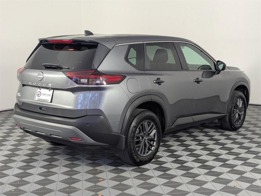 used 2022 Nissan Rogue car, priced at $21,900