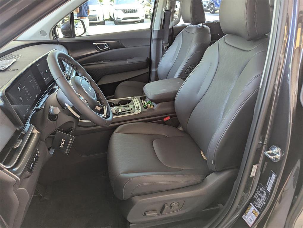 new 2026 Kia Carnival Hybrid car, priced at $49,925