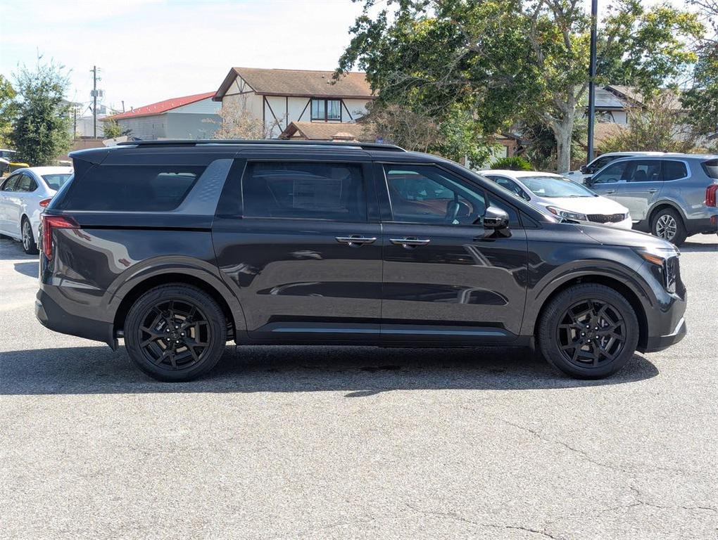 new 2026 Kia Carnival Hybrid car, priced at $49,925