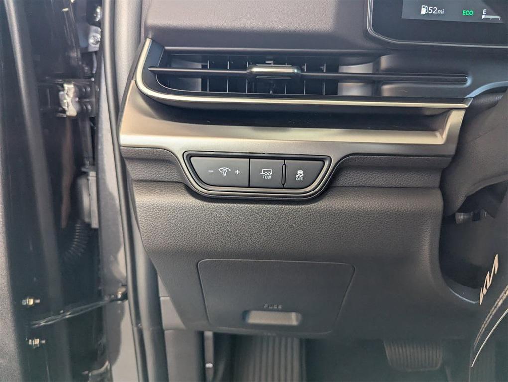 new 2026 Kia Carnival Hybrid car, priced at $49,925