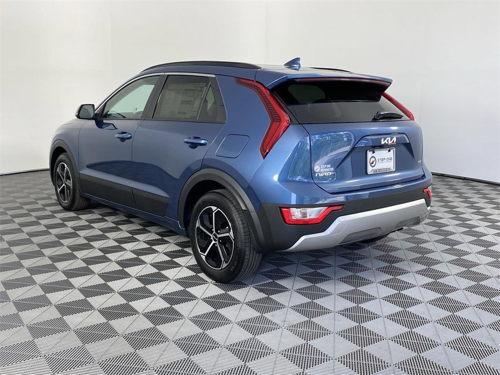 new 2025 Kia Niro car, priced at $29,017