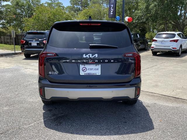 new 2025 Kia Telluride car, priced at $38,230