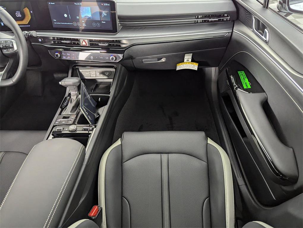 new 2025 Kia K5 car, priced at $31,963