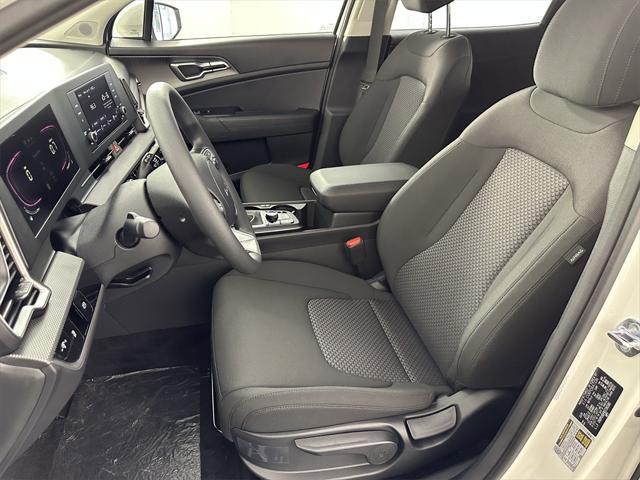 new 2025 Kia Sportage car, priced at $29,555