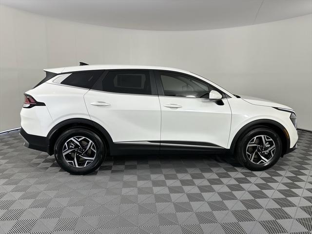new 2025 Kia Sportage car, priced at $29,555
