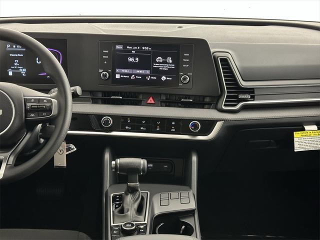 new 2025 Kia Sportage car, priced at $29,555