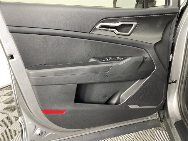 new 2025 Kia Sportage car, priced at $30,760