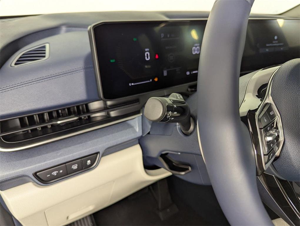 new 2026 Kia Carnival Hybrid car, priced at $45,020