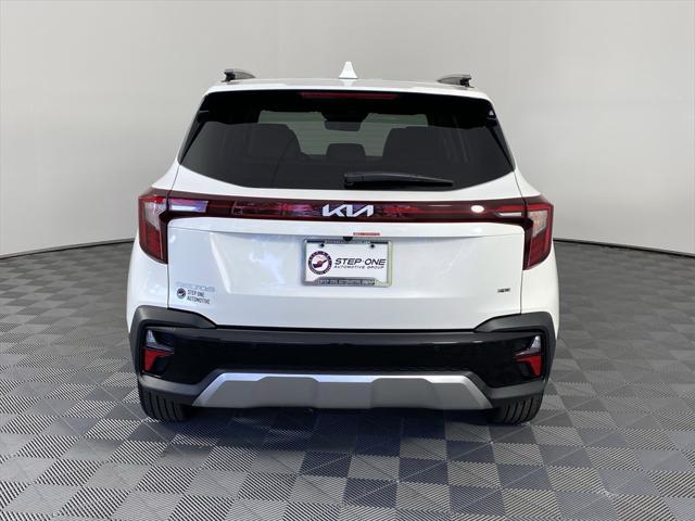 new 2025 Kia Seltos car, priced at $31,455