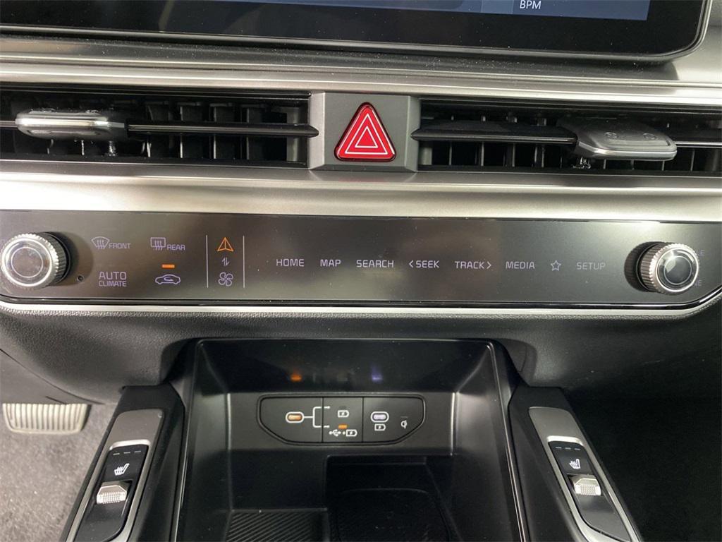 new 2025 Kia Sorento car, priced at $37,283