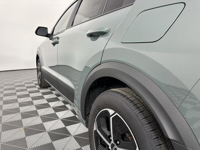 new 2025 Kia Niro car, priced at $30,167
