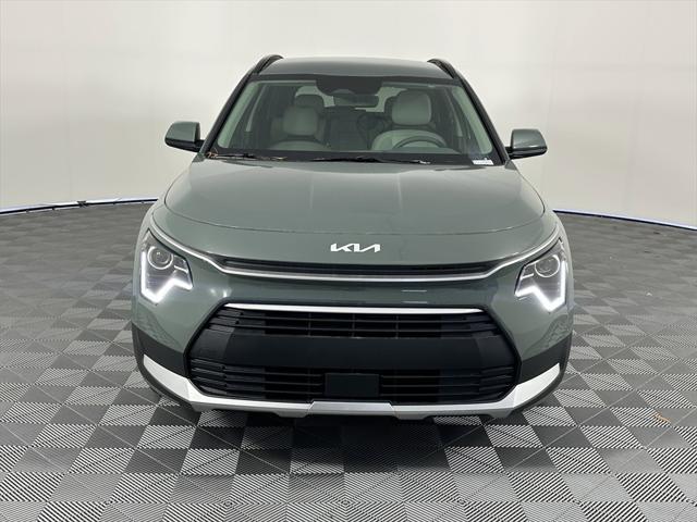 new 2025 Kia Niro car, priced at $30,167