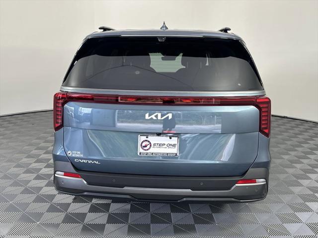 new 2025 Kia Carnival car, priced at $55,255