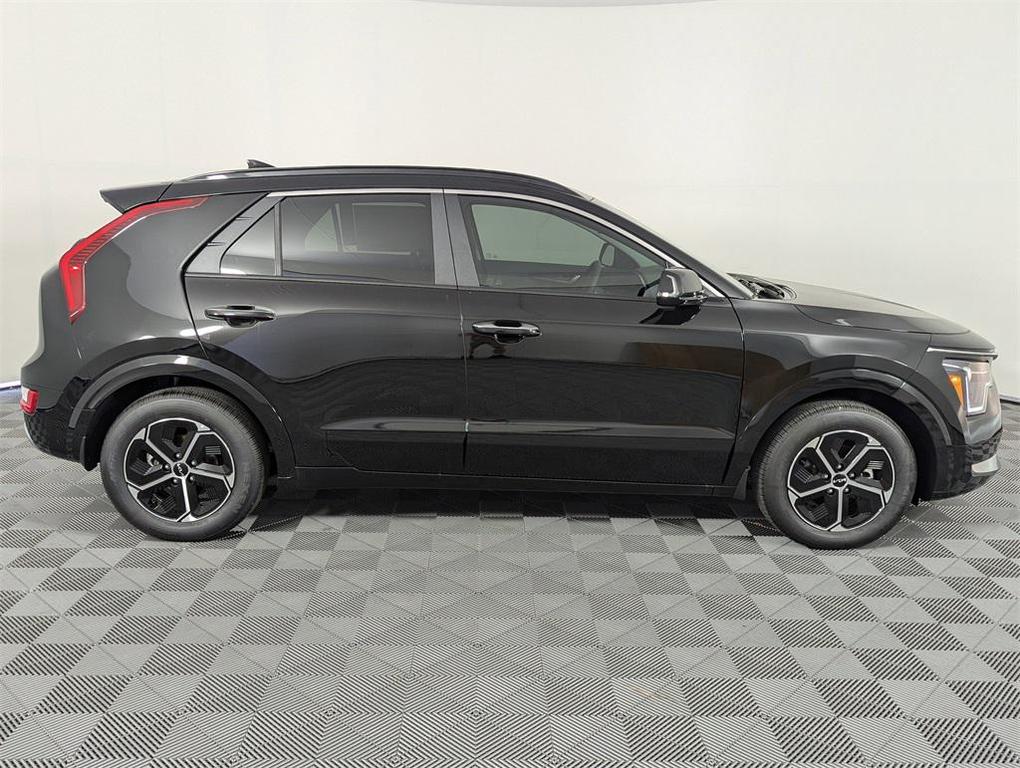 new 2025 Kia Niro car, priced at $30,343