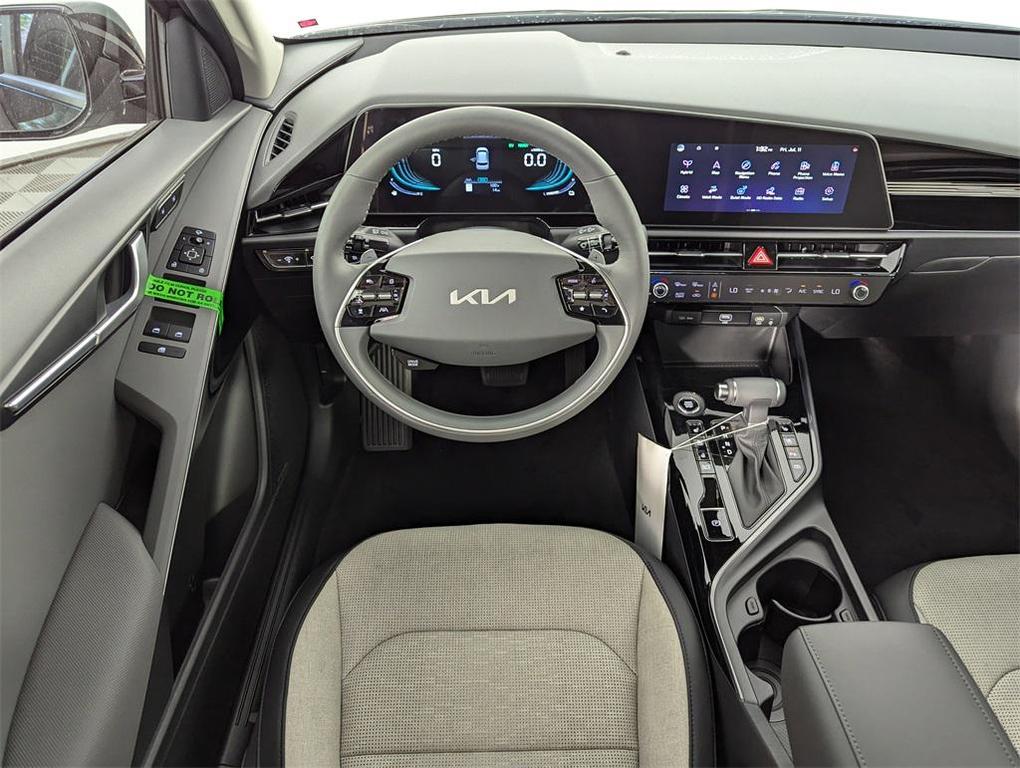 new 2025 Kia Niro car, priced at $30,343