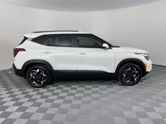 new 2025 Kia Seltos car, priced at $30,595