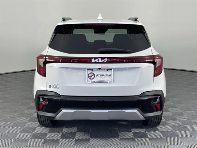 new 2025 Kia Seltos car, priced at $27,835