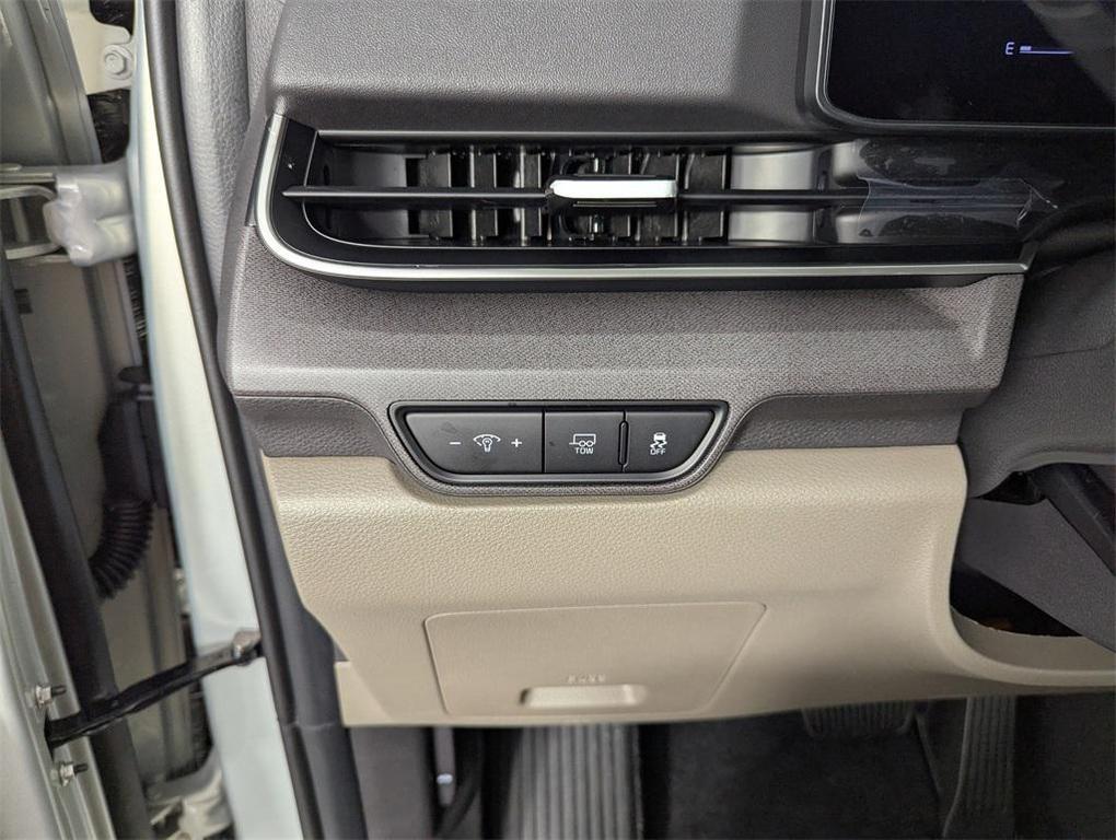 new 2026 Kia Carnival Hybrid car, priced at $44,760