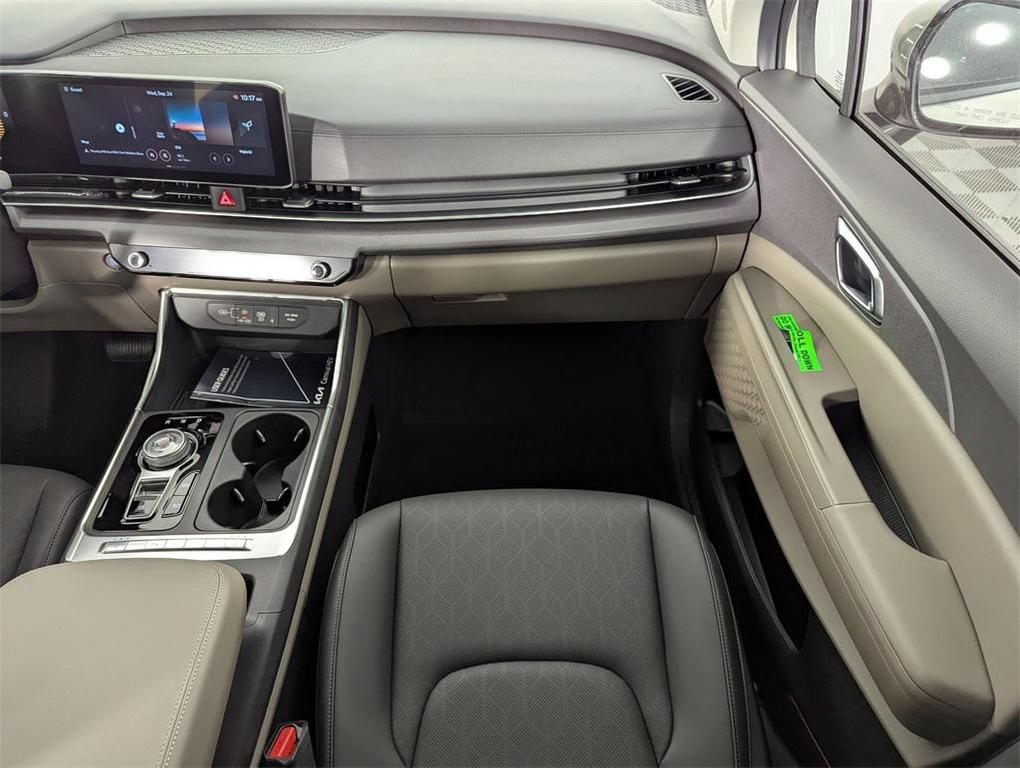 new 2026 Kia Carnival Hybrid car, priced at $44,760