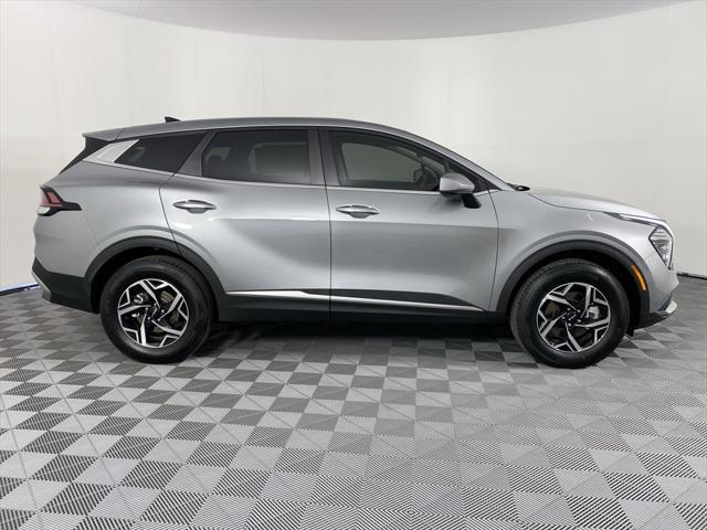 new 2025 Kia Sportage car, priced at $30,760