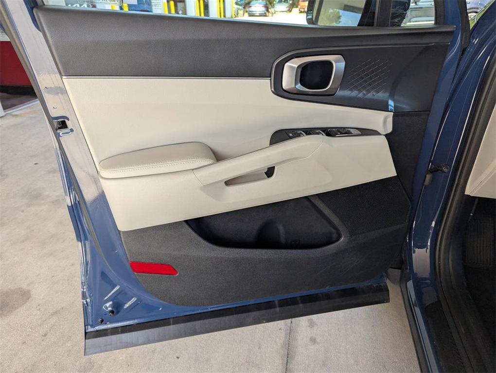 new 2025 Kia Sorento car, priced at $37,365