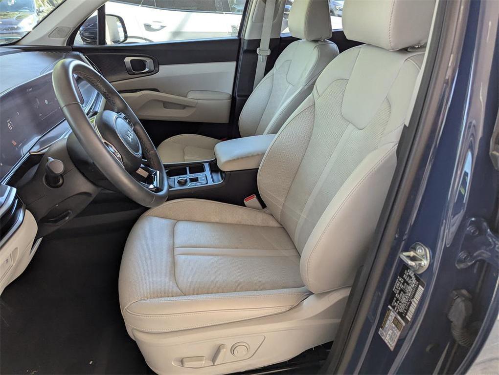 new 2025 Kia Sorento car, priced at $37,365