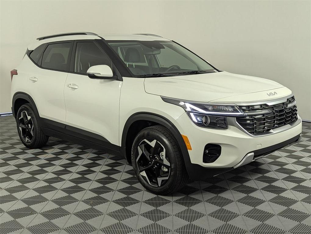 new 2025 Kia Seltos car, priced at $27,395