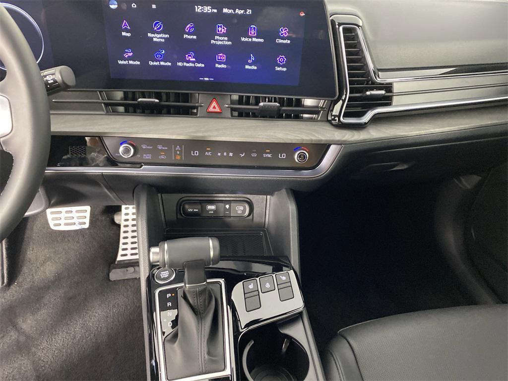 new 2025 Kia Sportage car, priced at $36,532