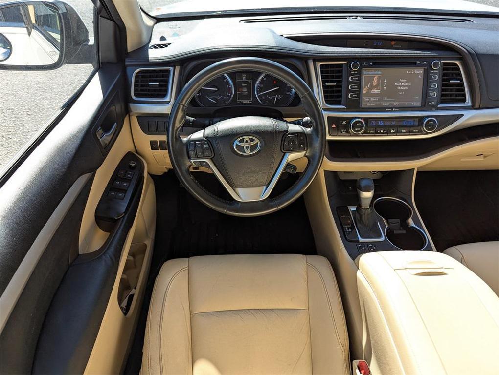 used 2015 Toyota Highlander car, priced at $16,702