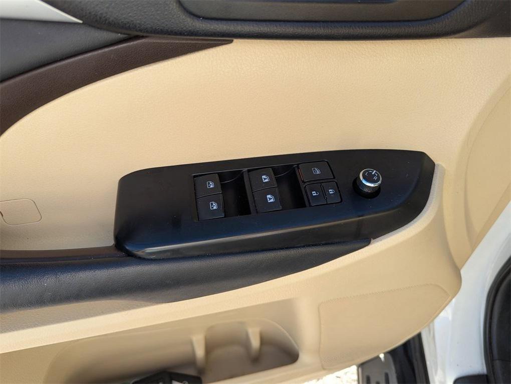 used 2015 Toyota Highlander car, priced at $16,702