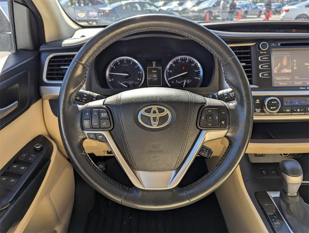 used 2015 Toyota Highlander car, priced at $16,702