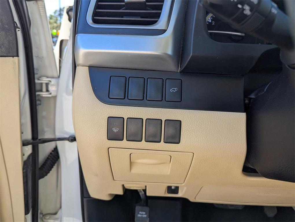 used 2015 Toyota Highlander car, priced at $16,702