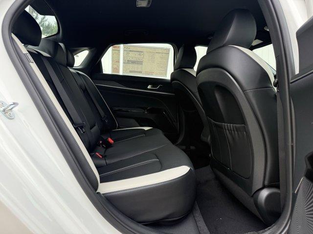 new 2025 Kia K5 car, priced at $30,045