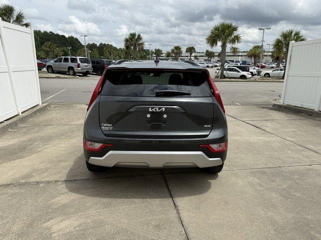 new 2025 Kia Niro car