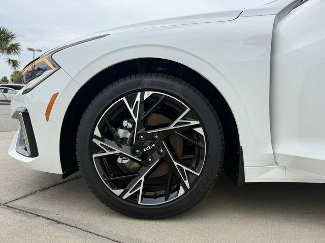 new 2025 Kia K5 car, priced at $30,620