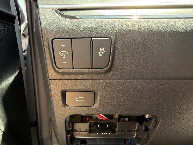 new 2025 Kia K5 car, priced at $32,340