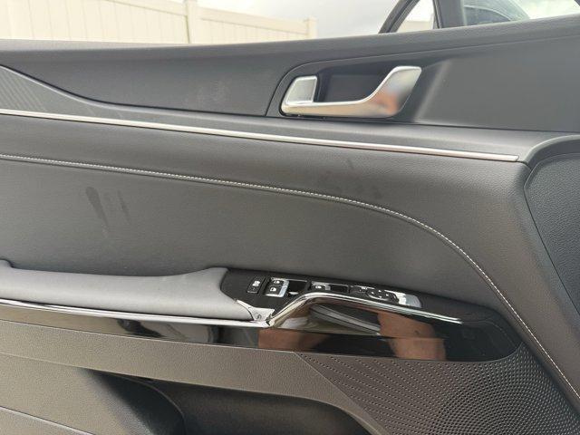 new 2025 Kia K5 car, priced at $30,045