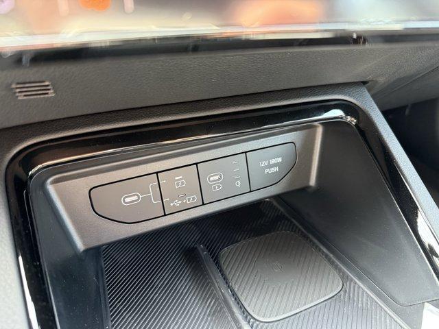 new 2025 Kia K5 car, priced at $30,620