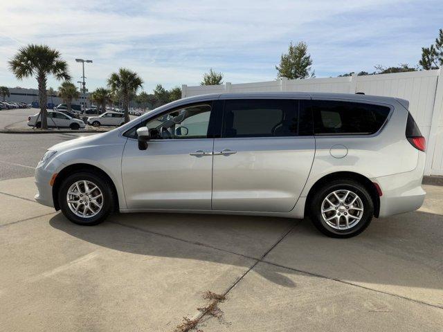 used 2018 Chrysler Pacifica car, priced at $12,990