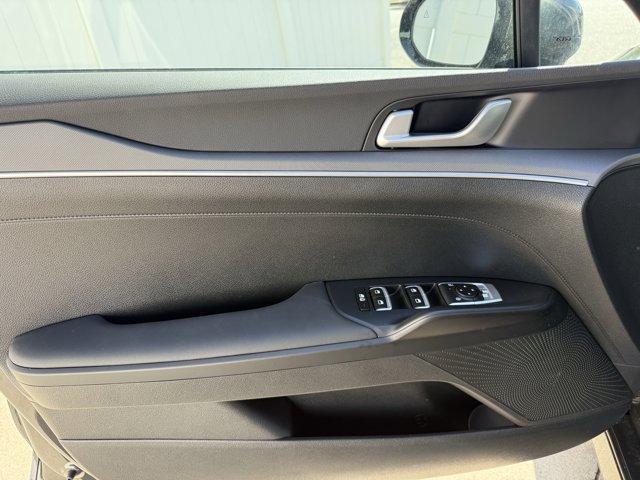 new 2025 Kia K5 car, priced at $28,550